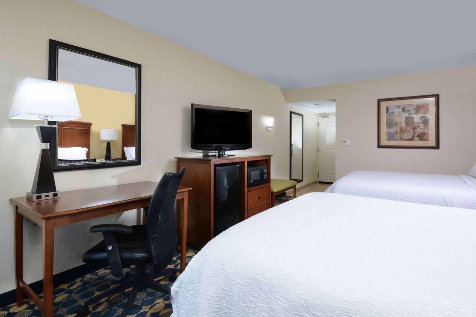 Hampton Inn Fayetteville Fort Bragg Exterior foto